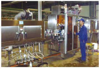 Vodeodolný a nehrdzavejúci štítkovací stroj na štítky pre PVC a PET fľaše