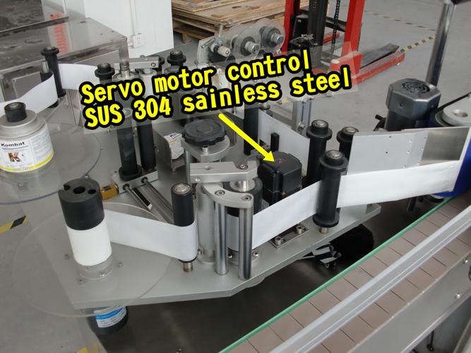 5-galónový obojstranný automatický štítkovací stroj na samolepiace štítky