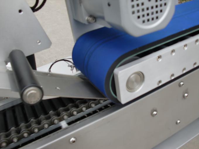 Samolepiaci štítok s guľatou fľašou s priemerom 12-25 mm na automatický štítkovací stroj na kozmetiku s lip stickmi