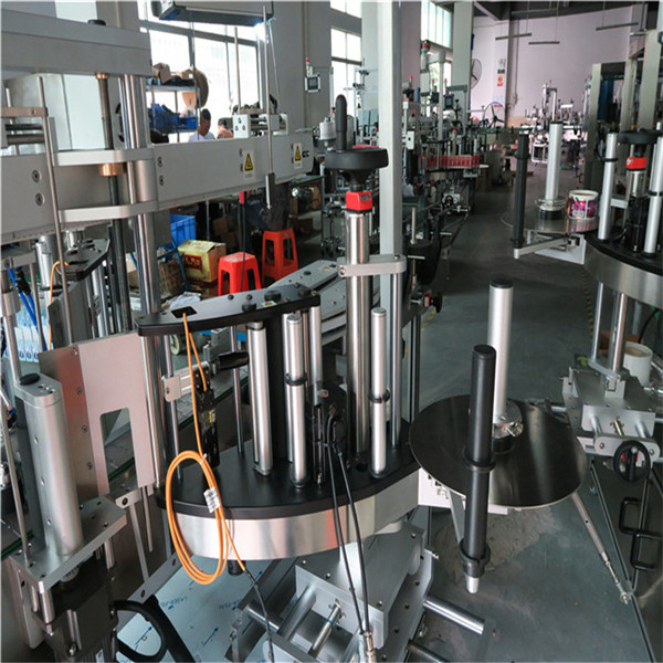 Stroj na obojstranné označovanie plastových / sklenených fliaš, štítok na hranaté fľaše