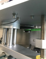 Automatický etiketovací stroj na štítky na fľaše na stojace vrecká