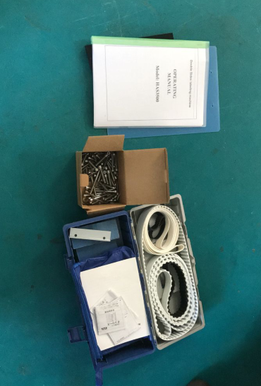 Vysokorýchlostný obojstranný štítkovací štítkovací stroj pre štvorcovú / okrúhlu / plochú fľašu