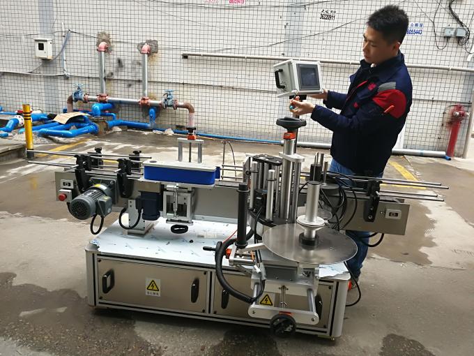 Plne automatický štítkovací štítok na okrúhle fľaše (opaskový typ)