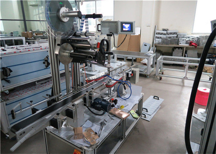 Čína Dodávateľ vybavenia na nanášanie špičkových štítkov s rýchlosťou 1 - 50 m / min