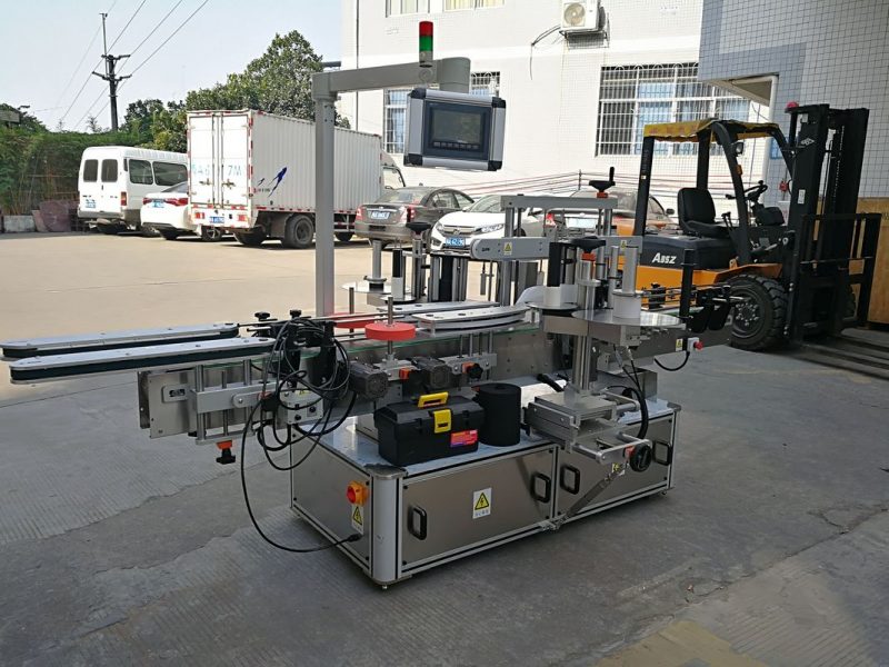 Čína šampón fľaša obojstranný lepkavý štítkovací stroj plne automatický dodávateľ